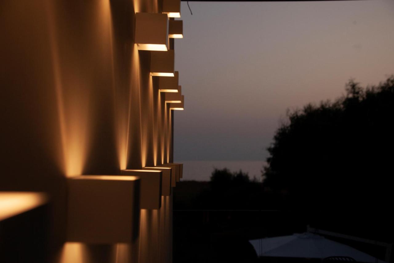 Aquamaris Design Suite & Spa Πέστουμ Εξωτερικό φωτογραφία
