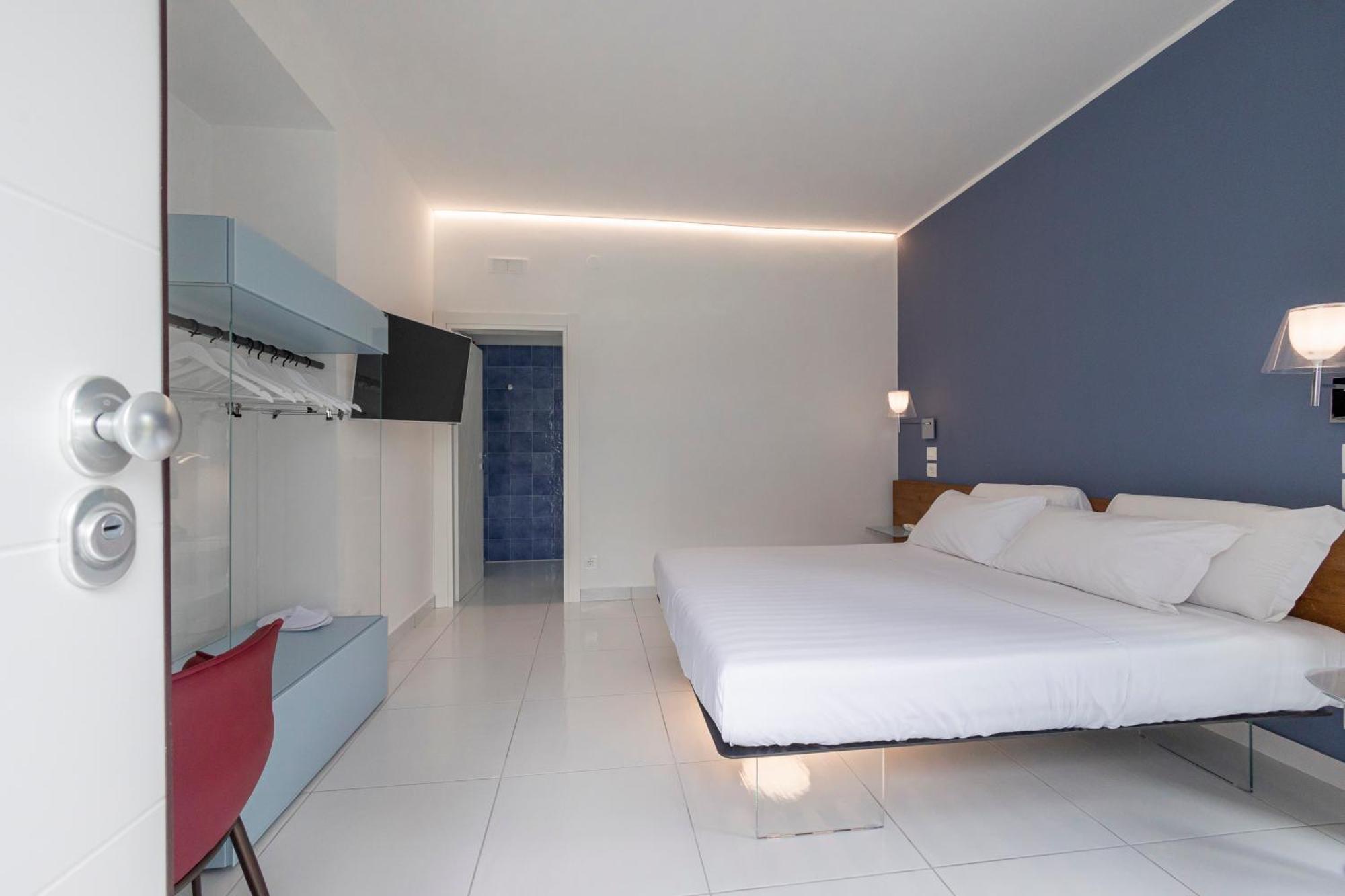 Aquamaris Design Suite & Spa Πέστουμ Εξωτερικό φωτογραφία