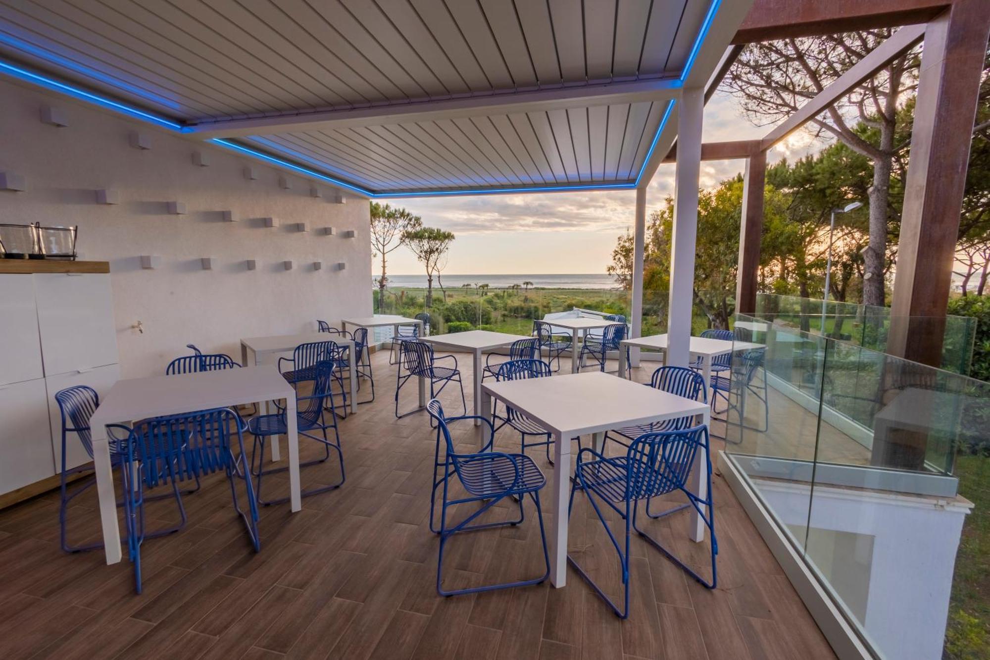 Aquamaris Design Suite & Spa Πέστουμ Εξωτερικό φωτογραφία