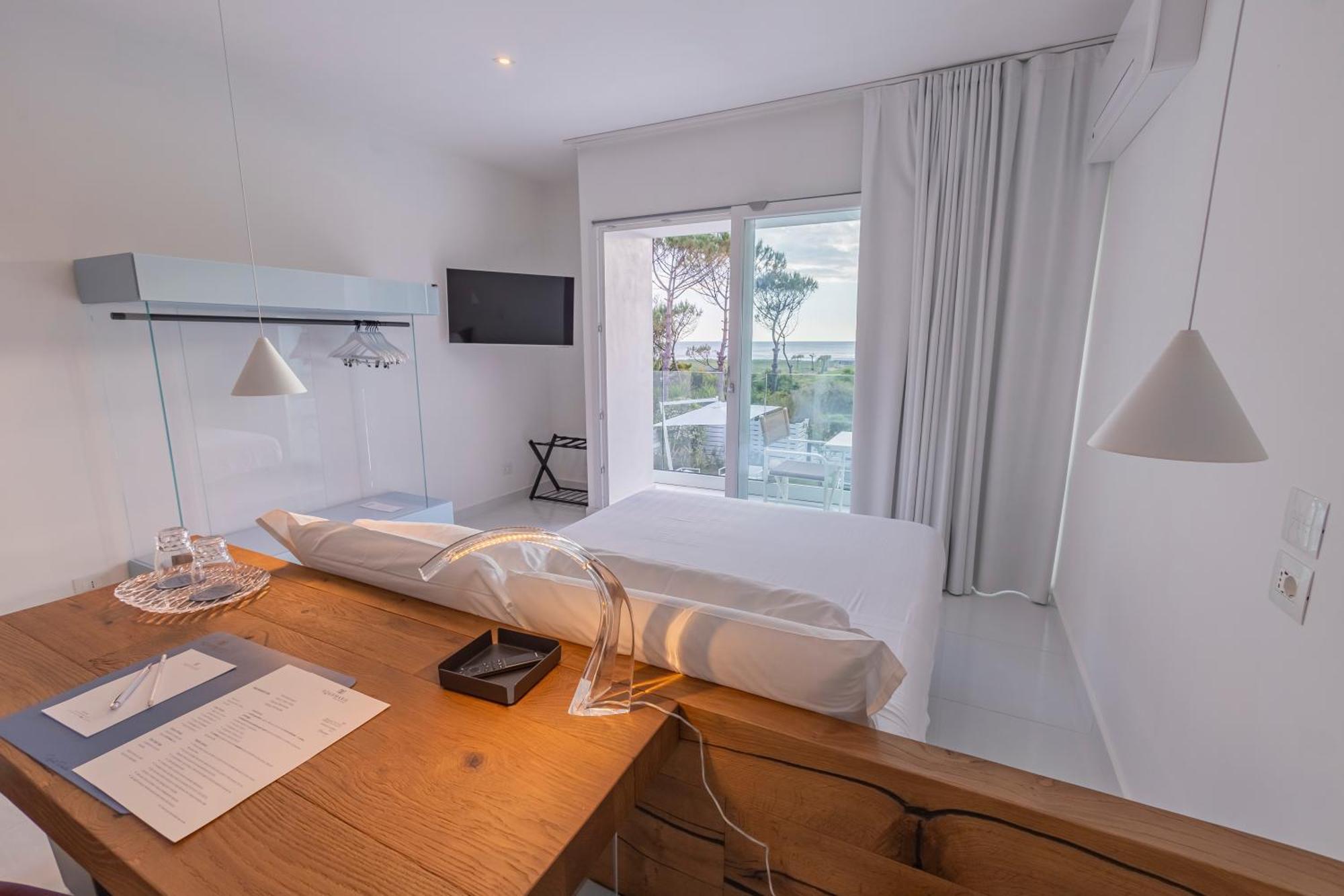 Aquamaris Design Suite & Spa Πέστουμ Εξωτερικό φωτογραφία