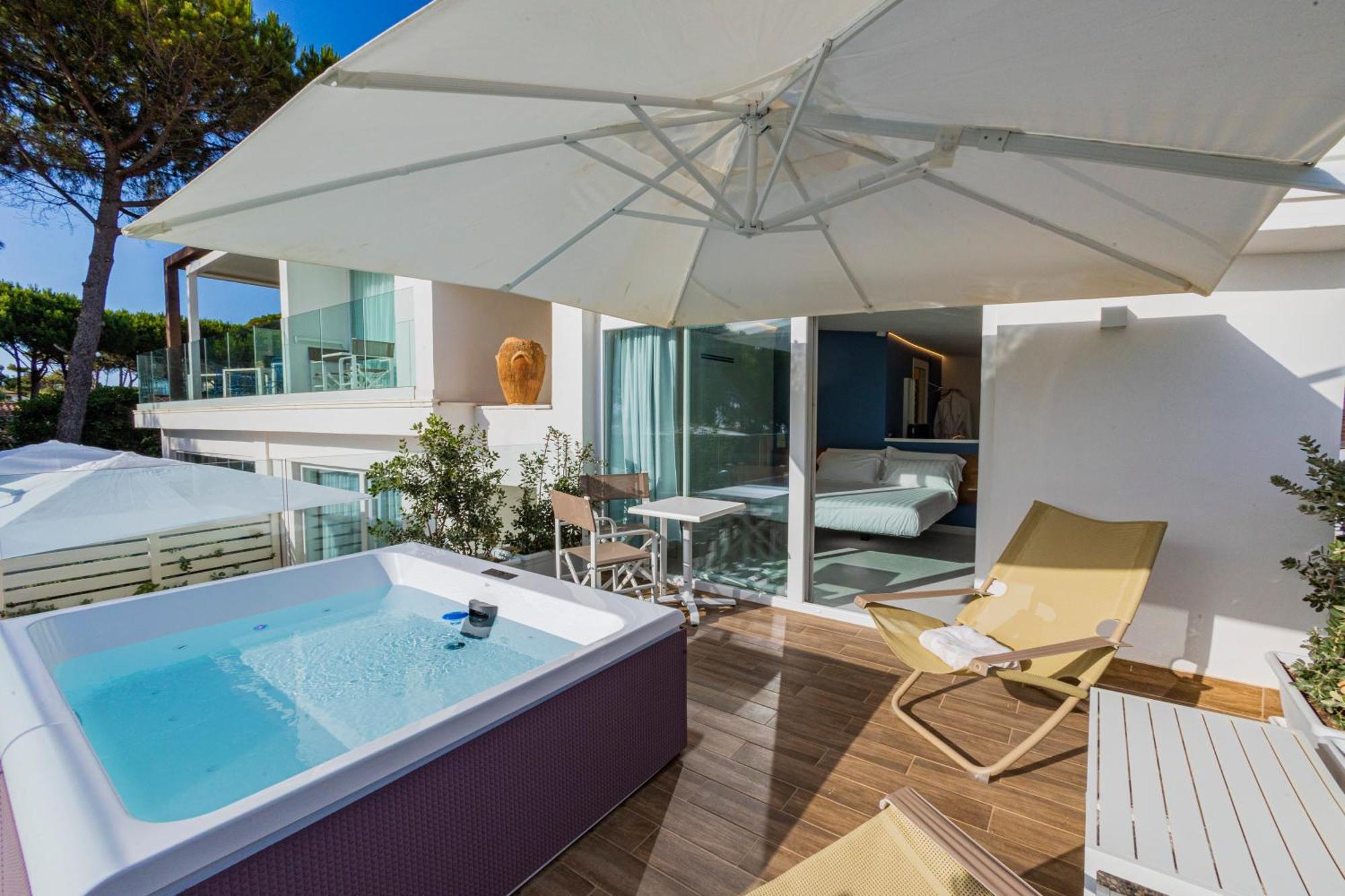Aquamaris Design Suite & Spa Πέστουμ Εξωτερικό φωτογραφία