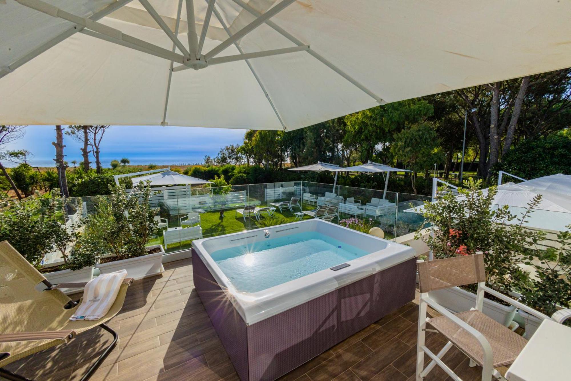 Aquamaris Design Suite & Spa Πέστουμ Εξωτερικό φωτογραφία
